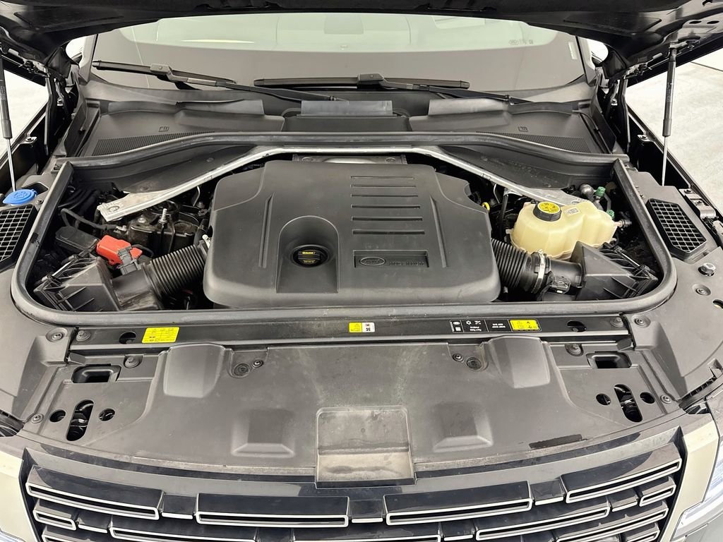 Certified Used 2024 Black Land Rover SE image 32