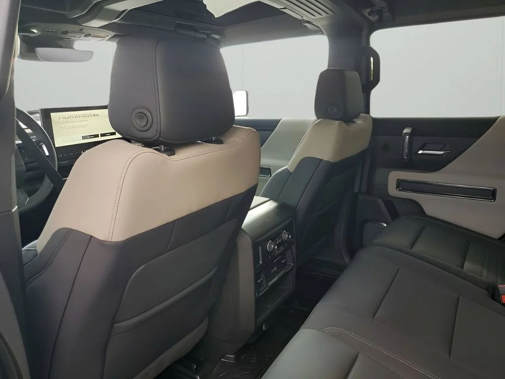New 2026 Interstellar White GMC 2X image 22