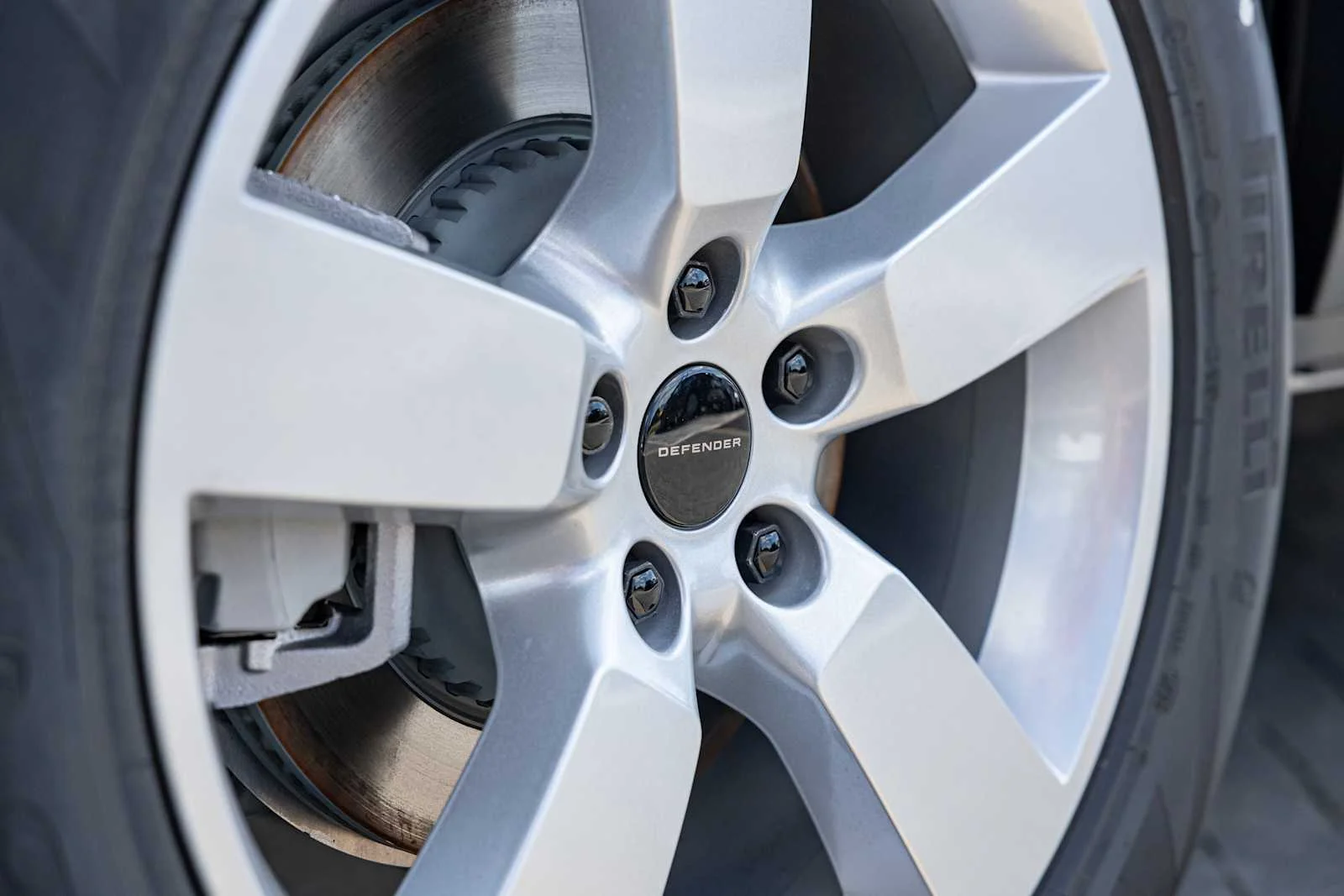 New 2026 Fuji White Land Rover S image 43