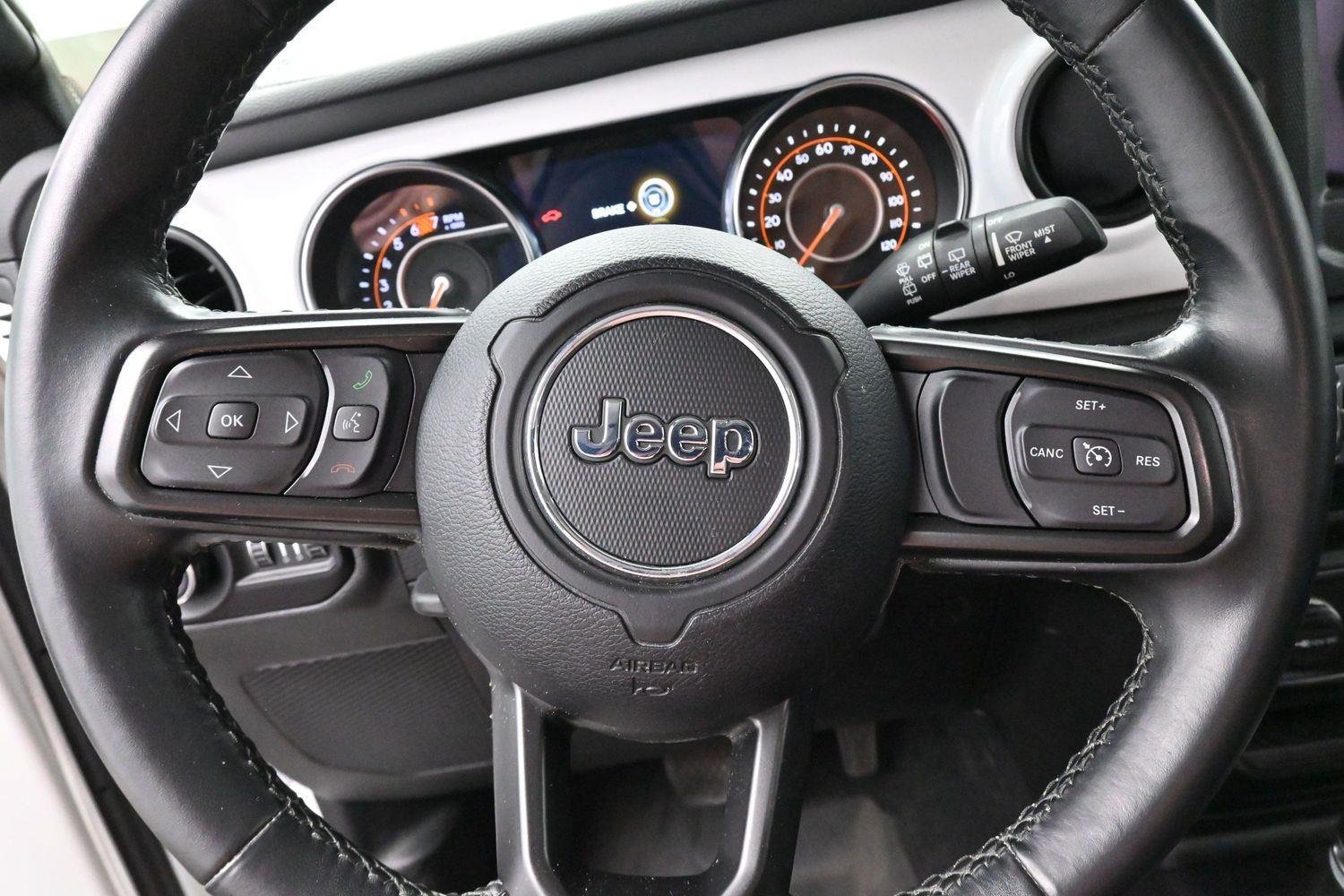 Used 2021 Bright White Clearcoat Jeep Unlimited Islander image 16