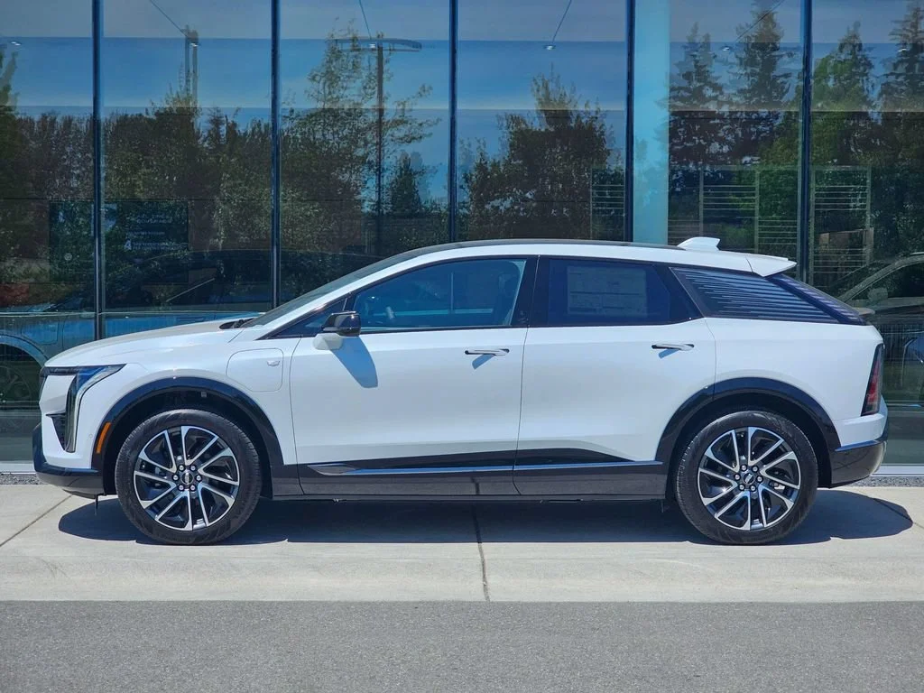 New 2026 Vibrant White Tricoat Cadillac Sport image 2