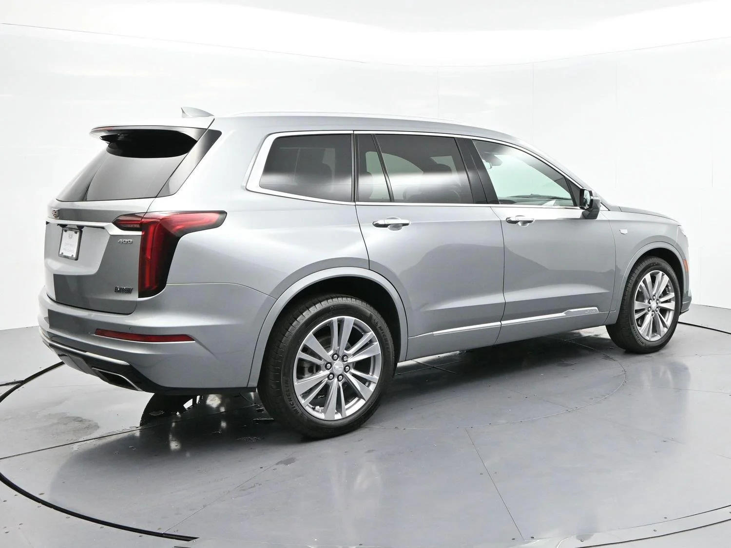 Used 2024 Argent Silver Metallic Cadillac Premium Luxury image 7