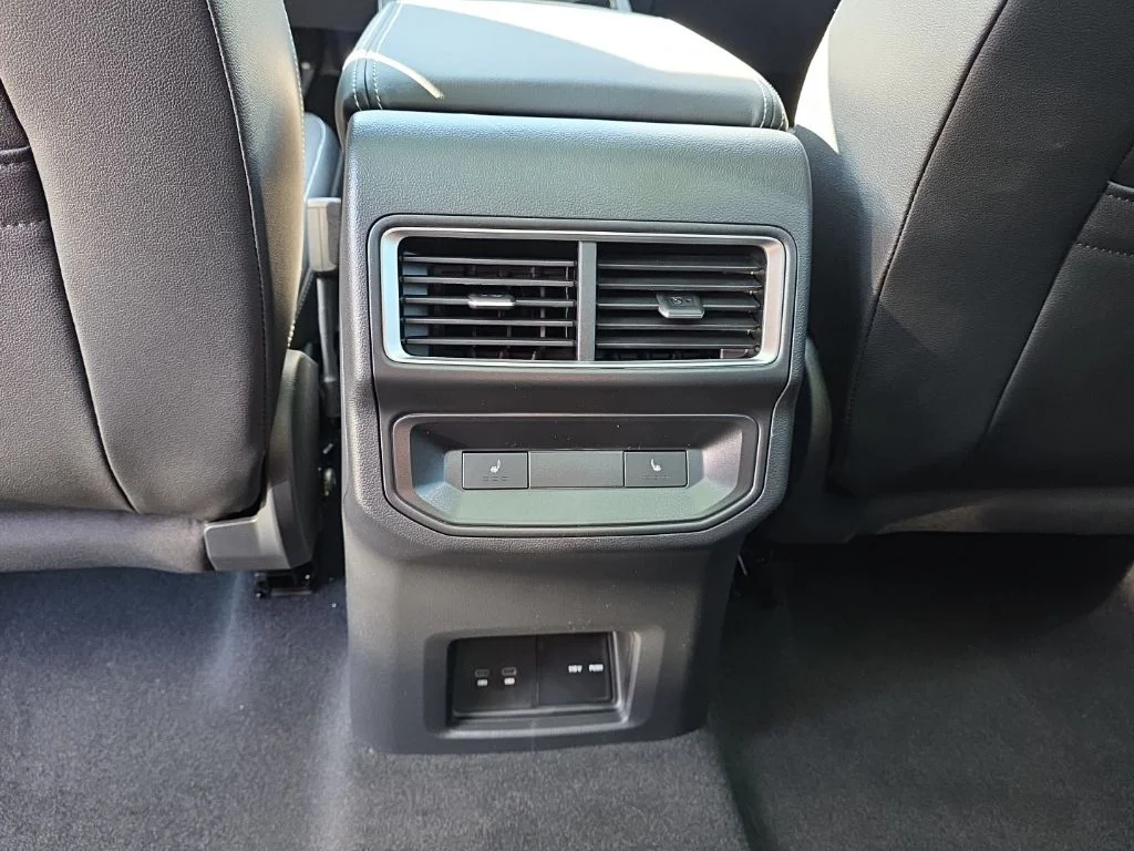 2026 Volkswagen Atlas Cross Sport SEL R-LINE - Photo 32
