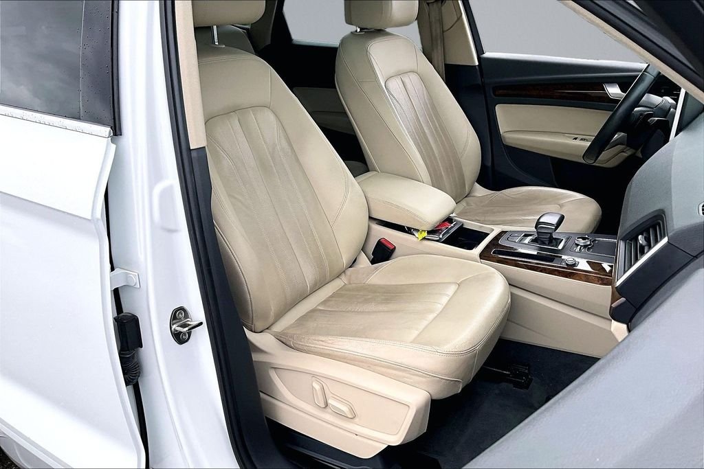 Used 2018 White Audi 2.0T Premium Plus image 7