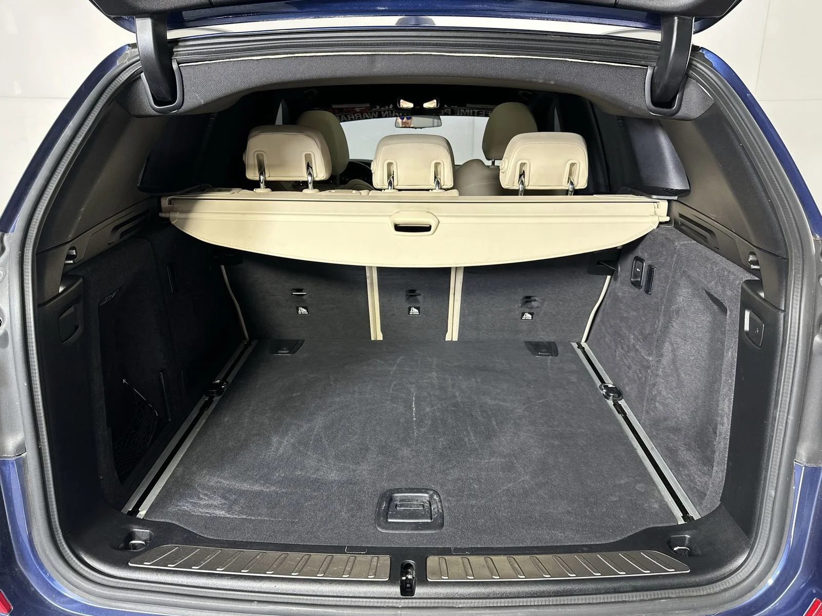 Used 2019 Blue BMW xDrive30i image 24