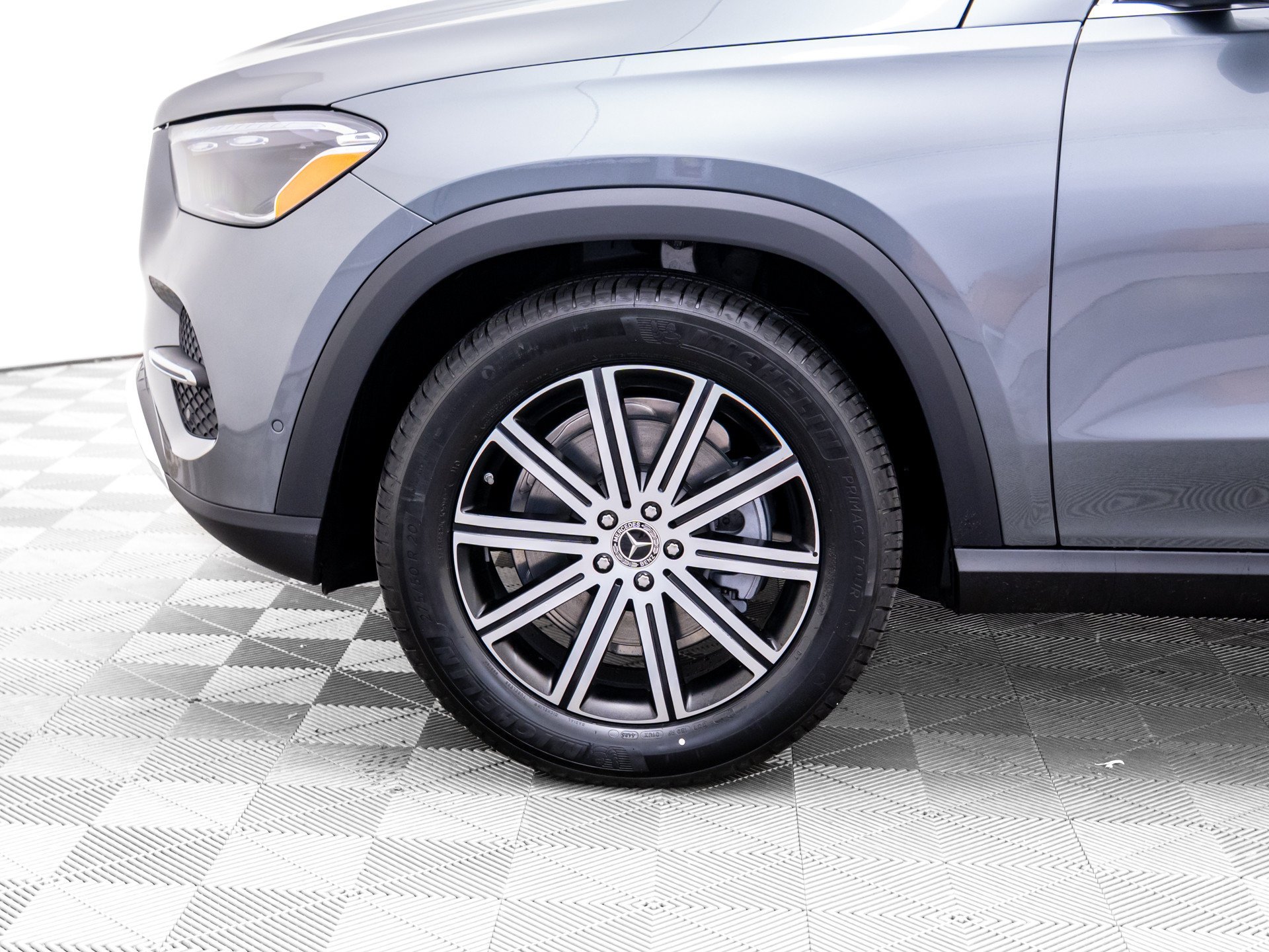 New 2026 Gray Mercedes-Benz GLE 350 image 33