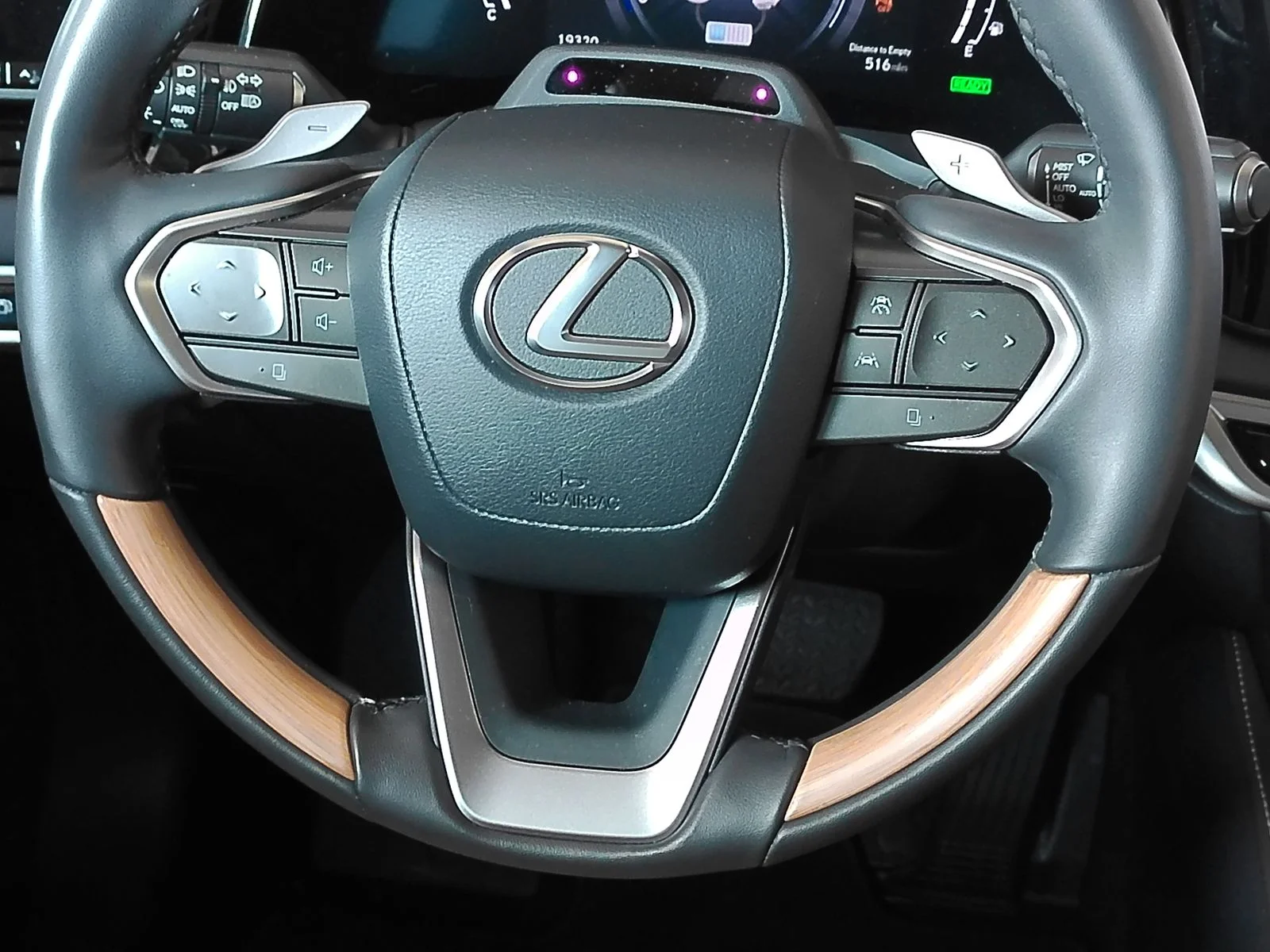 Used 2024 Silver Lexus 350h Luxury image 18