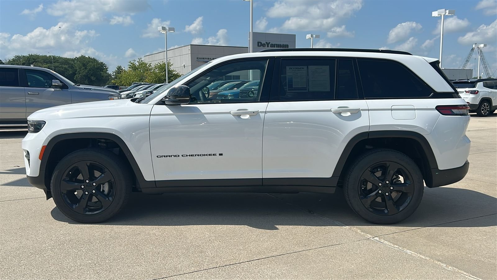 Certified Used 2023 White Jeep Altitude X image 7