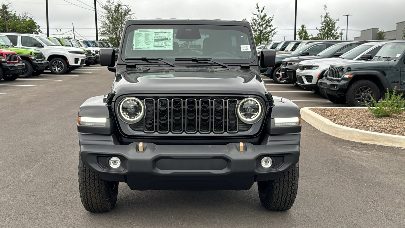New 2026 Black Clear-Coat Exterior Paint Jeep 85th Anniversary image 2