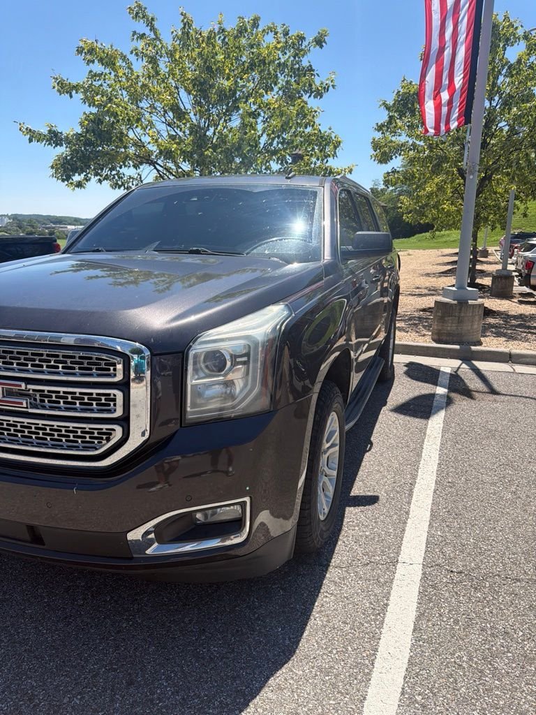 Used 2015 Silver GMC SLT image 2