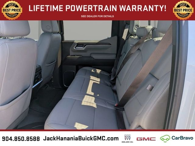 Used 2023 White GMC SLT image 17