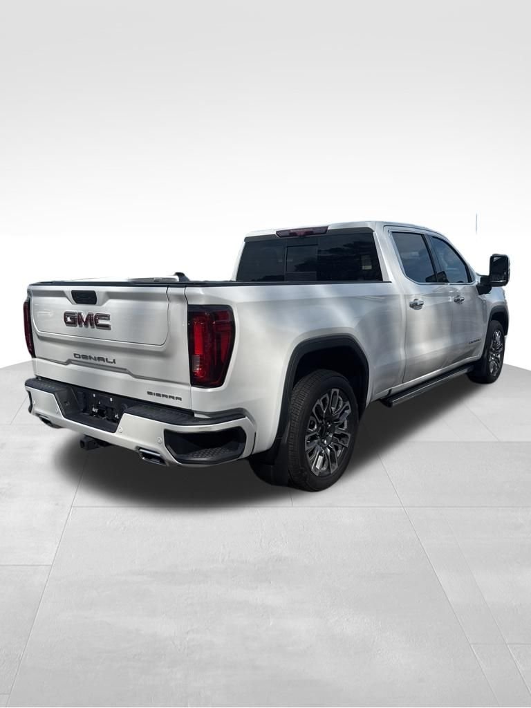 Used 2021 White GMC Denali image 7