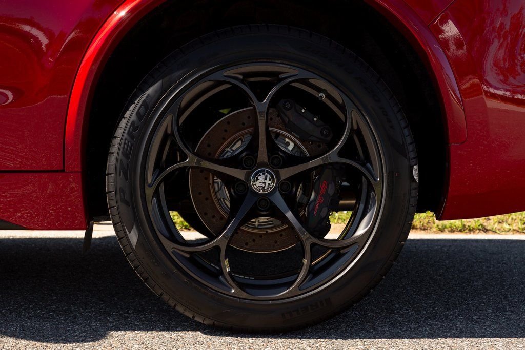 2024 Alfa Romeo Stelvio Quadrifoglio - Photo 15