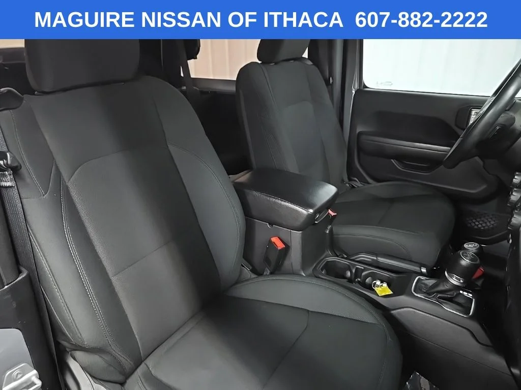 Used 2019 Gray Jeep Sport S image 14