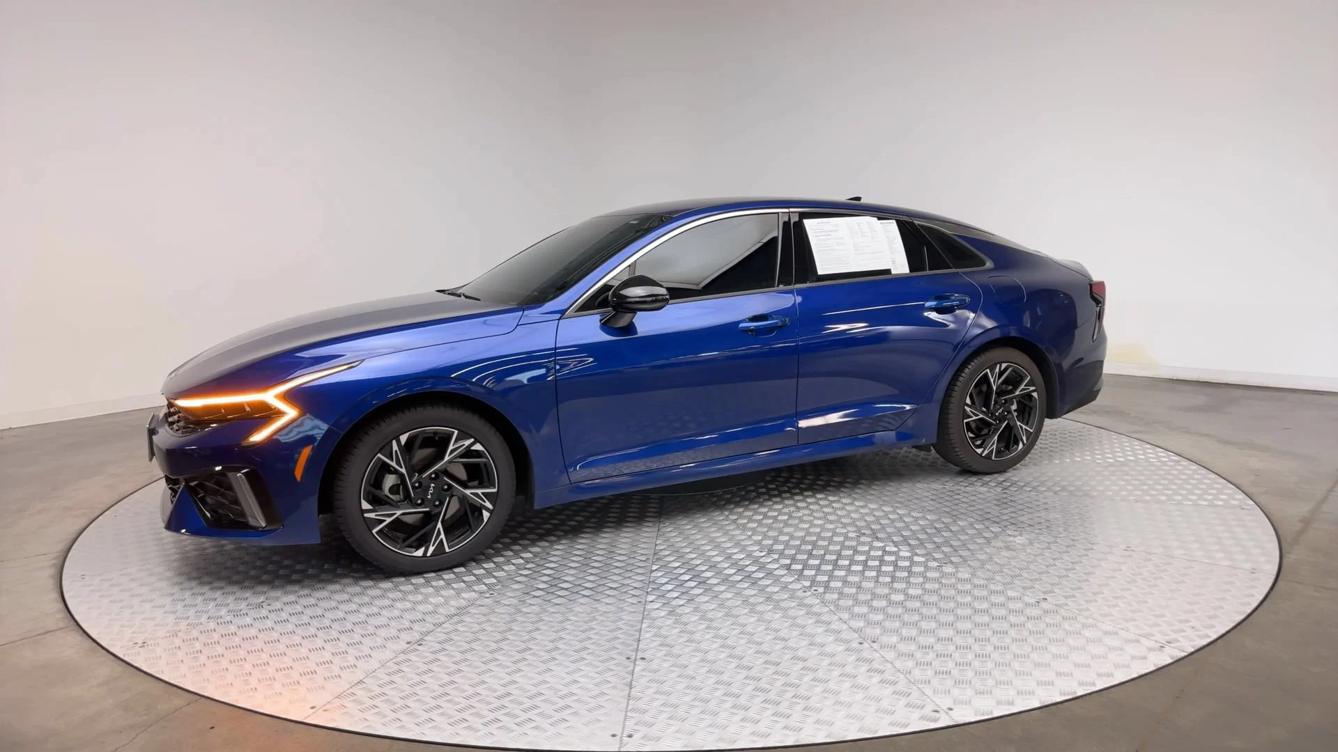 Used 2025 Yacht Blue Kia GT-Line image 4