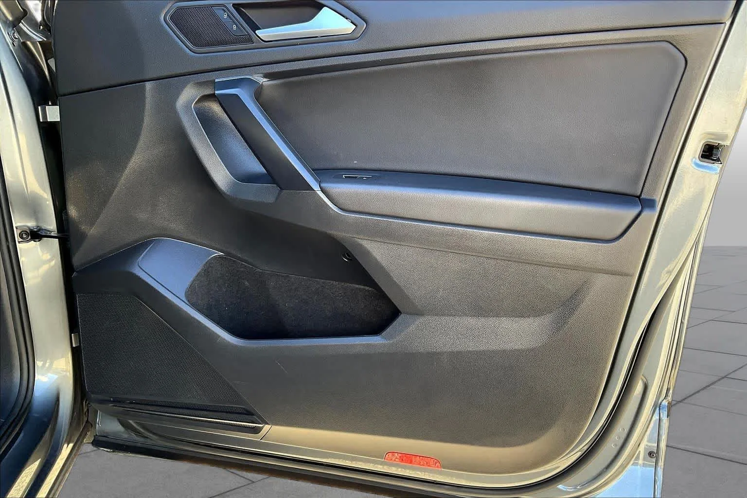 Used 2021 Platinum Gray Metallic Volkswagen SE R-Line Black image 23