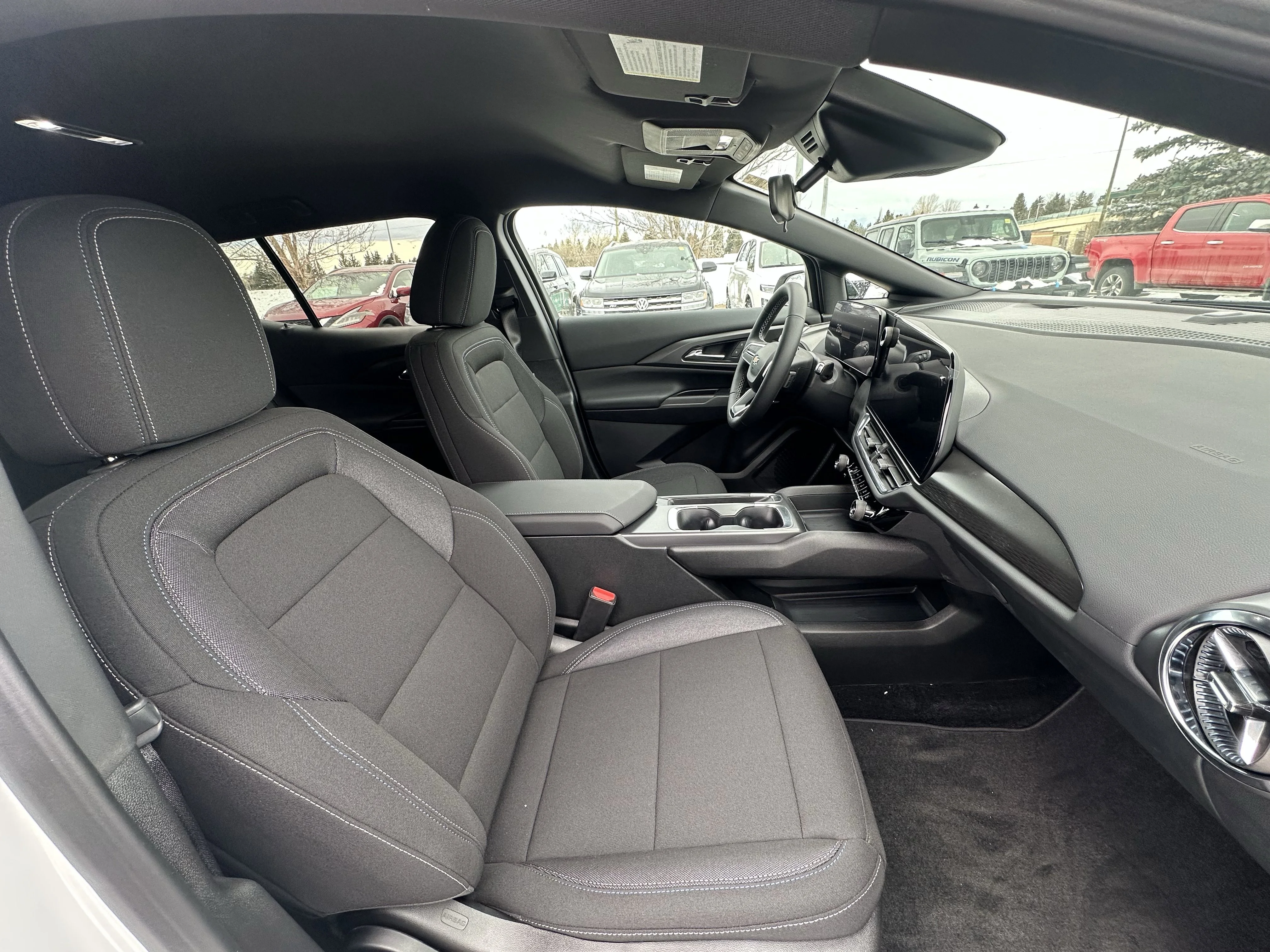 New 2026 Summit White Chevrolet LT image 18
