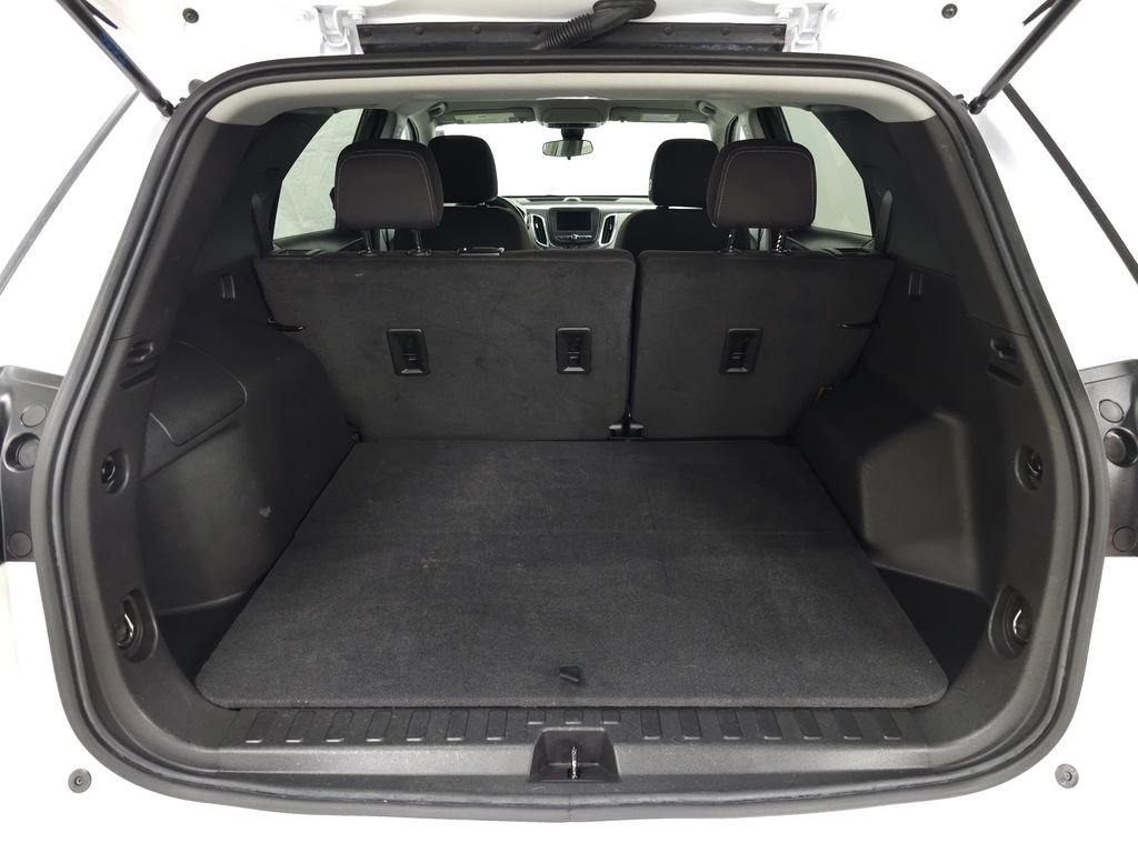 Used 2024 Summit White Chevrolet LS image 7