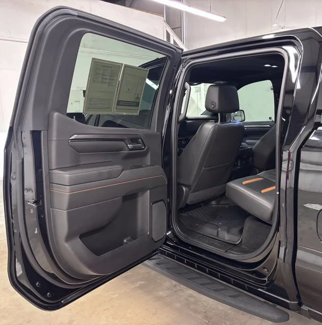 Used 2022 Black GMC AT4 image 23