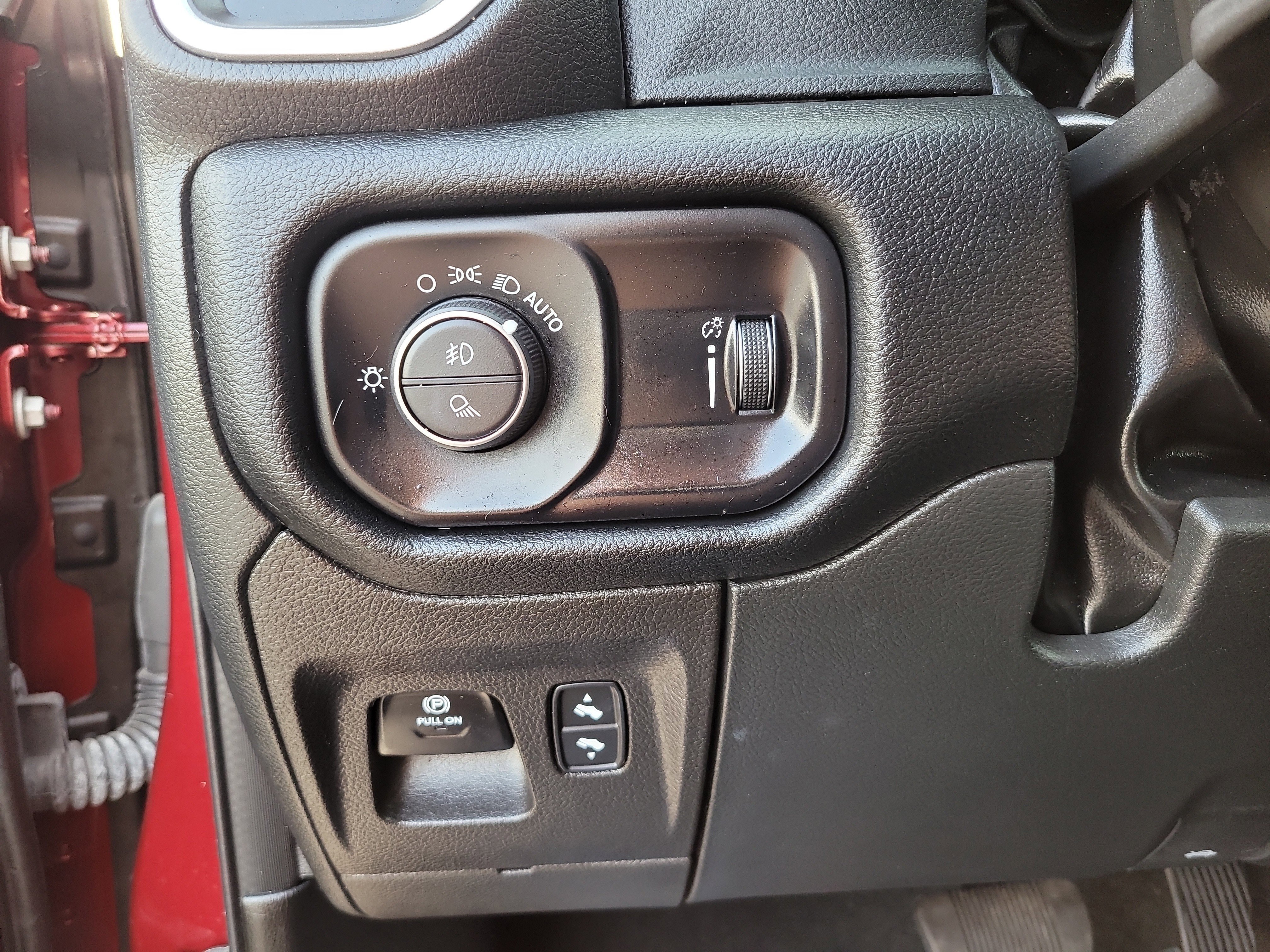 Used 2022 Delmonico Red Pearlcoat Ram Big Horn image 30