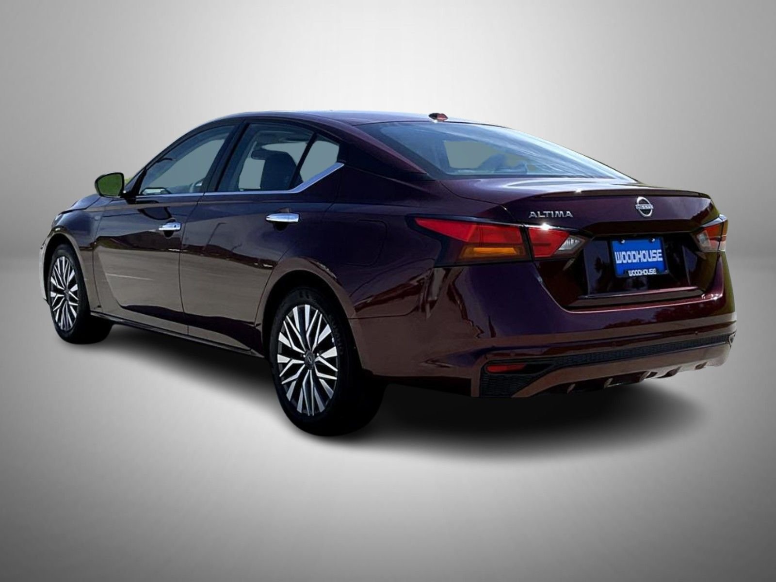 2025 Nissan Altima SV - Photo 7