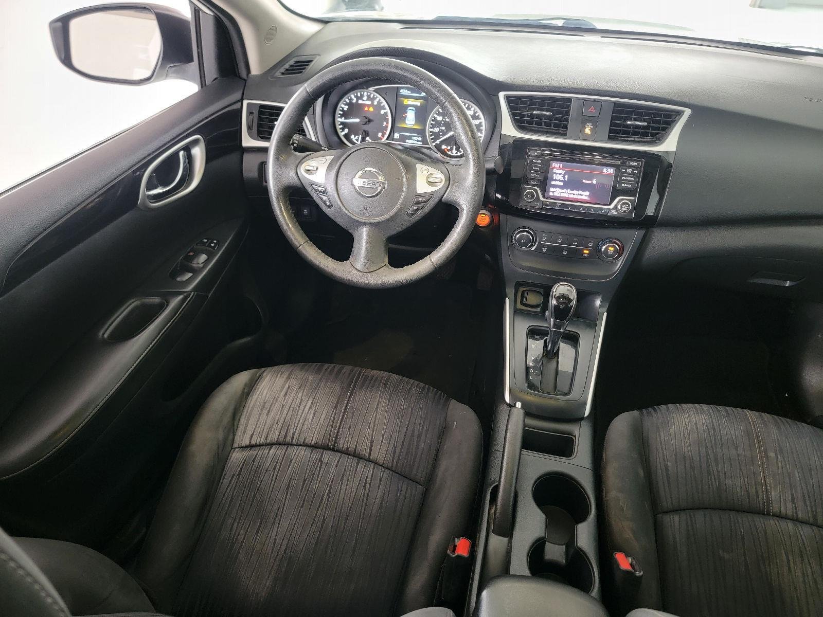 Used 2017 Aspen White Nissan SV image 16