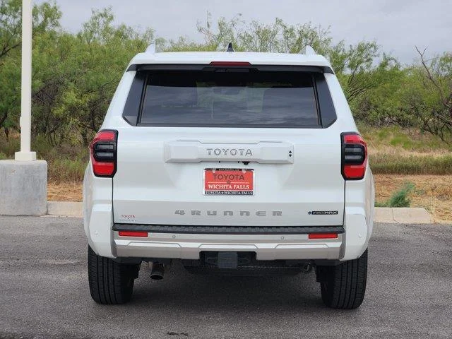 Used 2026 ICE CAP Toyota Limited 4x4 image 6