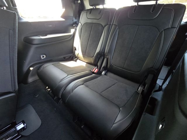 New 2026 Diamond Black Crystal Pearlcoat Jeep Altitude image 25