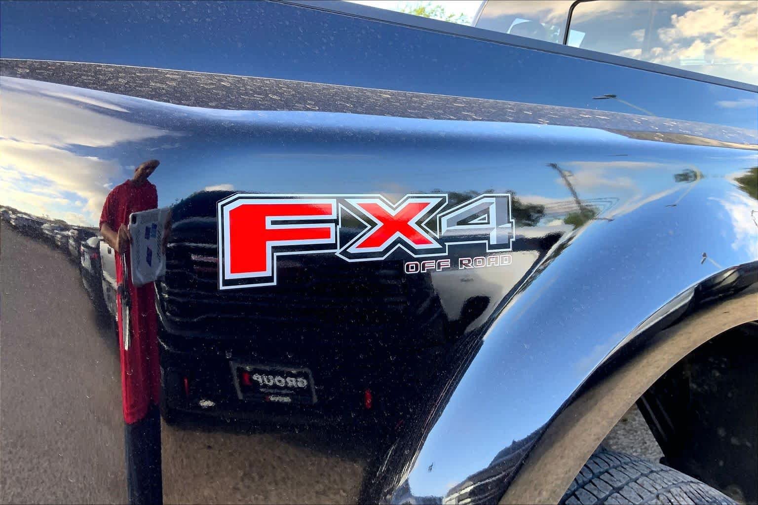 Used 2024 Agate Black Ford Platinum image 10