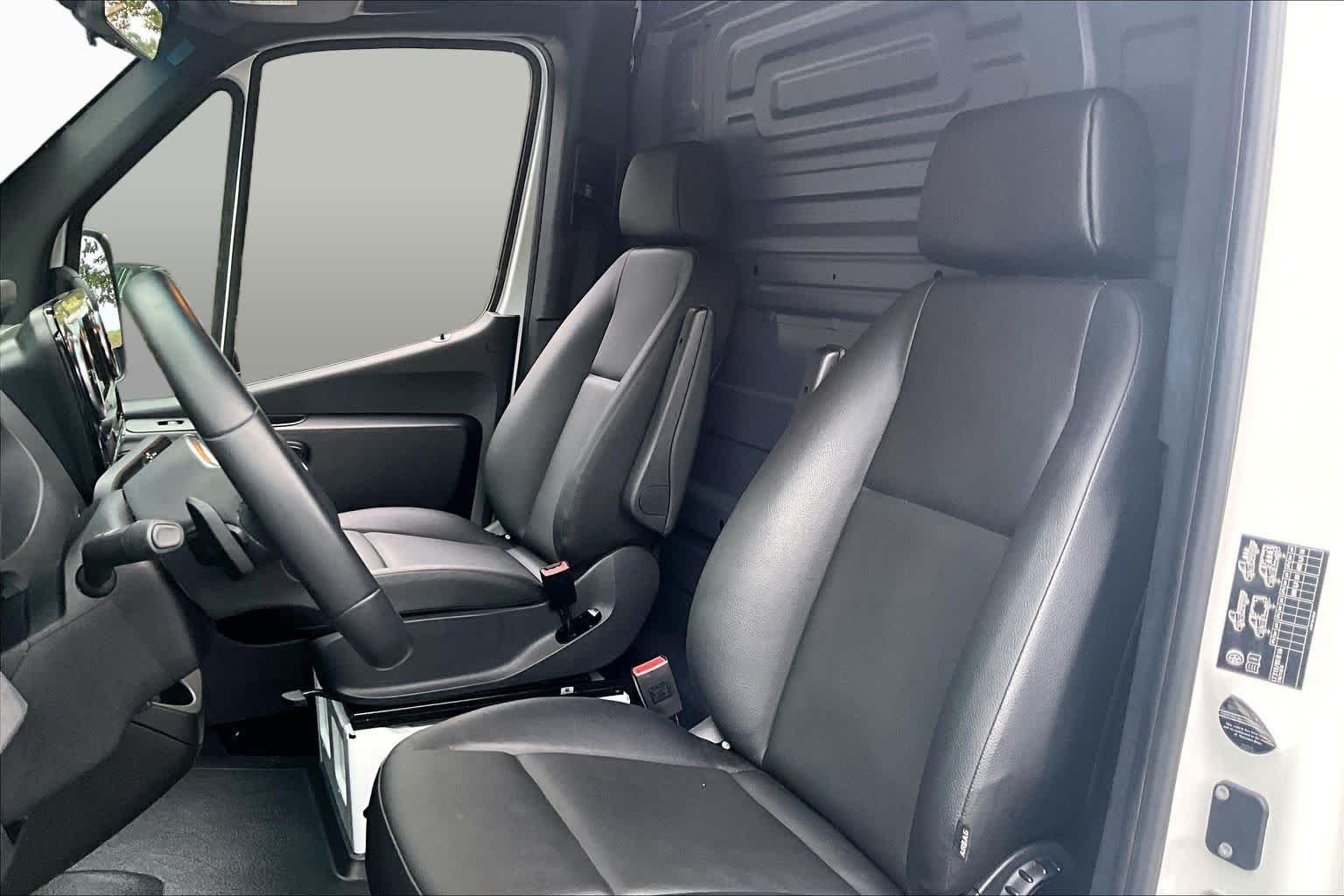 2024 Mercedes-Benz Sprinter Cargo Van Base - Photo 7