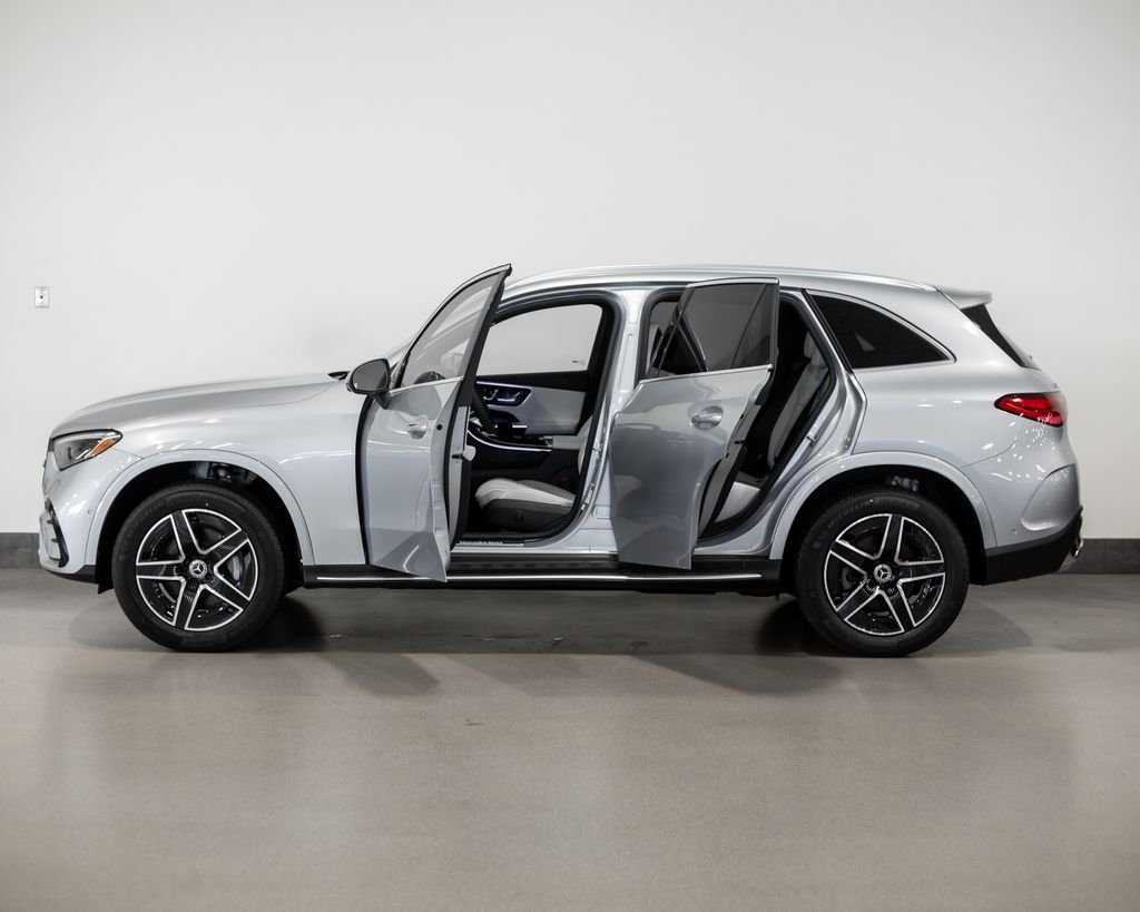 New 2026 Cirrus Silver Metallic Mercedes-Benz GLC 300 image 3
