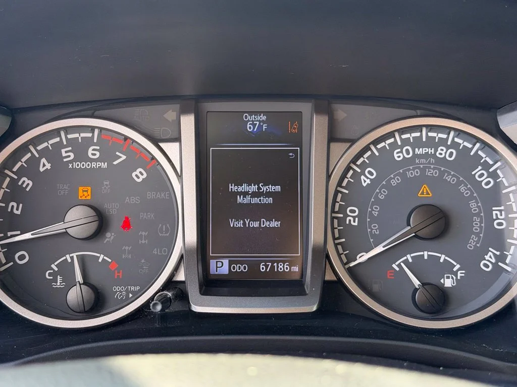 Used 2021 Black Toyota SR5 image 26
