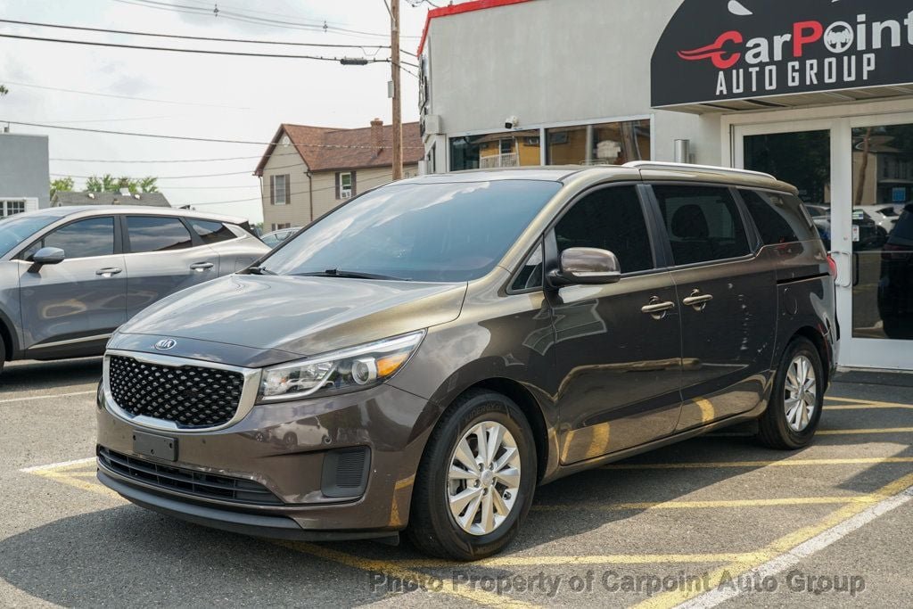 2017 Kia Sedona LX