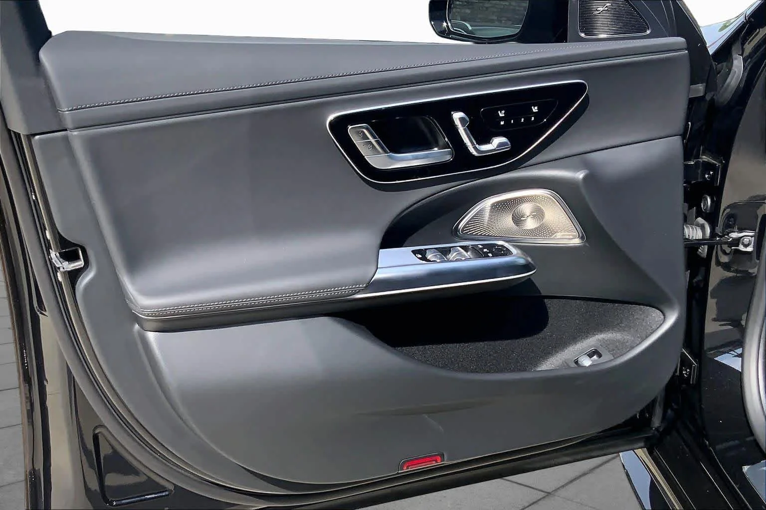 New 2026 Obsidian Black Metallic Mercedes-Benz AMG® E 53 E image 10