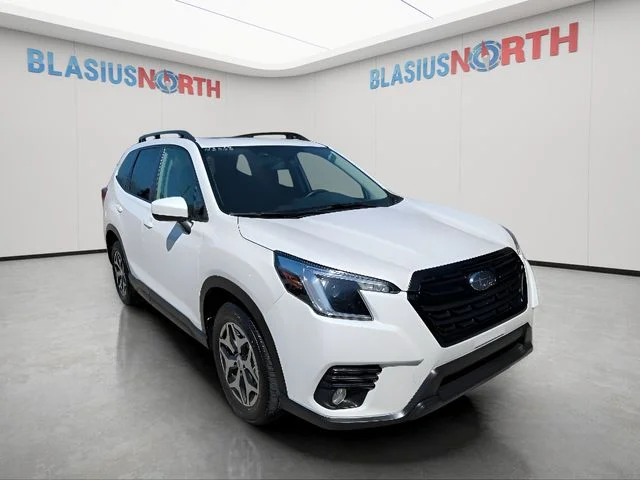 Used 2022 White Subaru Premium image 3