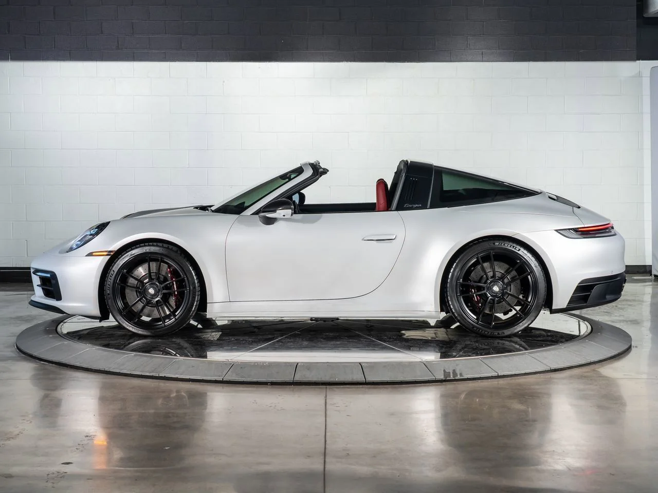 Used 2024 Silver Porsche Targa 4 GTS image 2