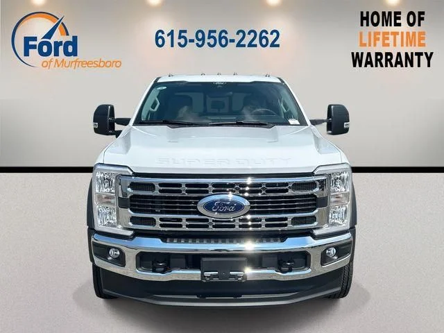New 2026 Oxford White Ford F-450® XL image 2