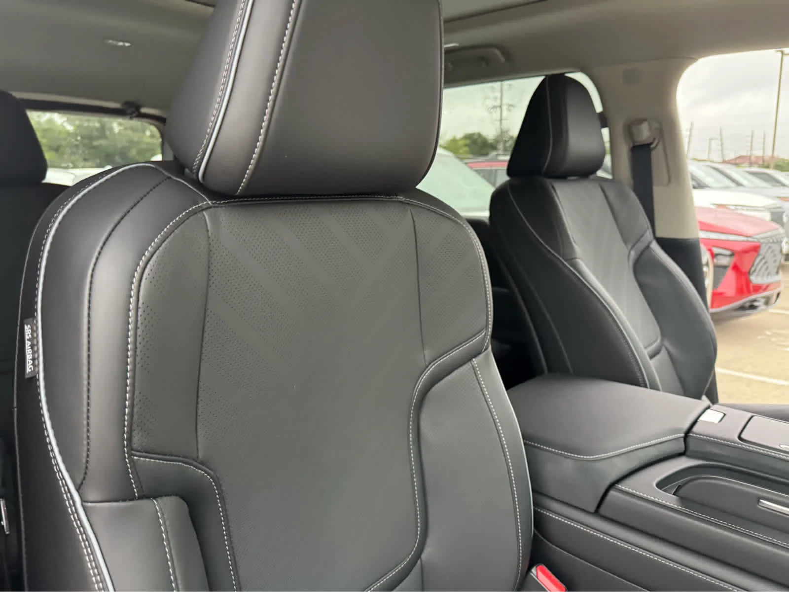 New 2027 DYNAMIC METAL INFINITI Luxe 4WD image 9