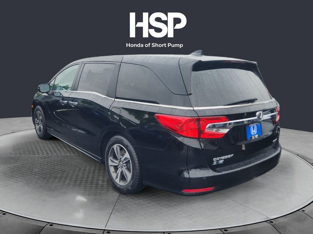 Used 2018 Crystal Black Pearl Honda Touring image 3