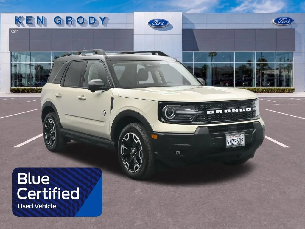 Certified Used 2025 Beige Ford Outer Banks image 1