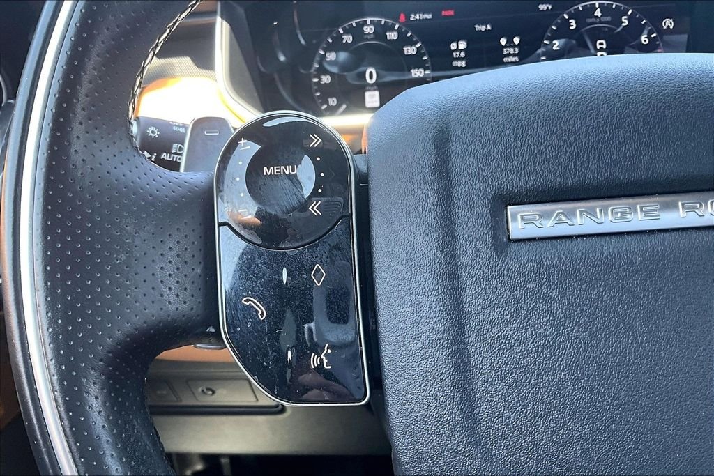 Used 2022 Blue Land Rover HSE Dynamic image 19