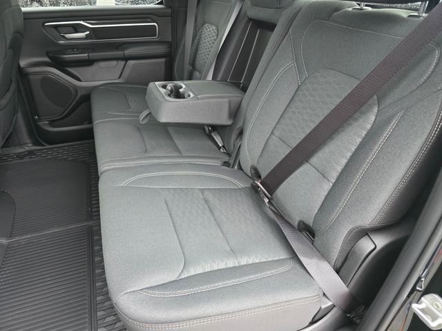 New 2026 Diamond Black Crystal Pearl-Coat Exterior Paint RAM Big Horn/Lone Star image 40