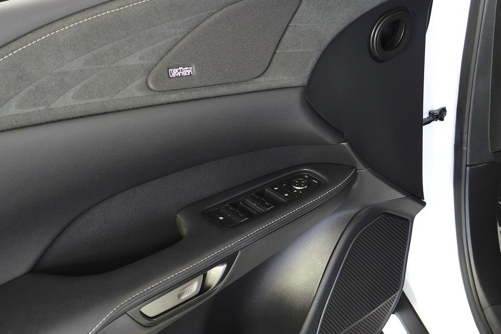 Used 2023 Ultra White Lexus 500h F SPORT Performance image 12