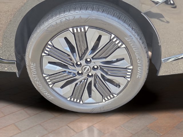 Certified Used 2025 Black Nissan Platinum image 30