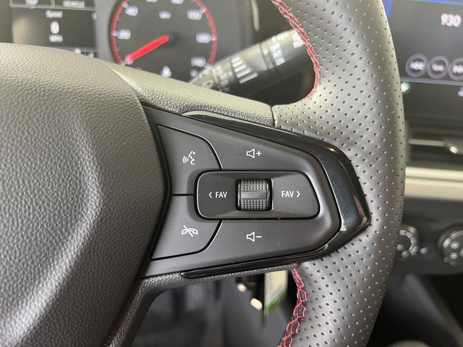 Used 2025 Sterling Gray Metallic Chevrolet 1RS image 9