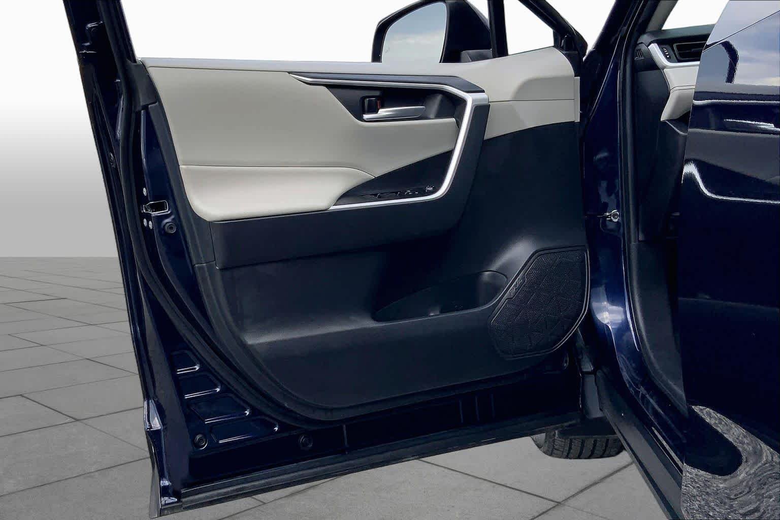 Used 2023 Blueprint Toyota XLE image 21