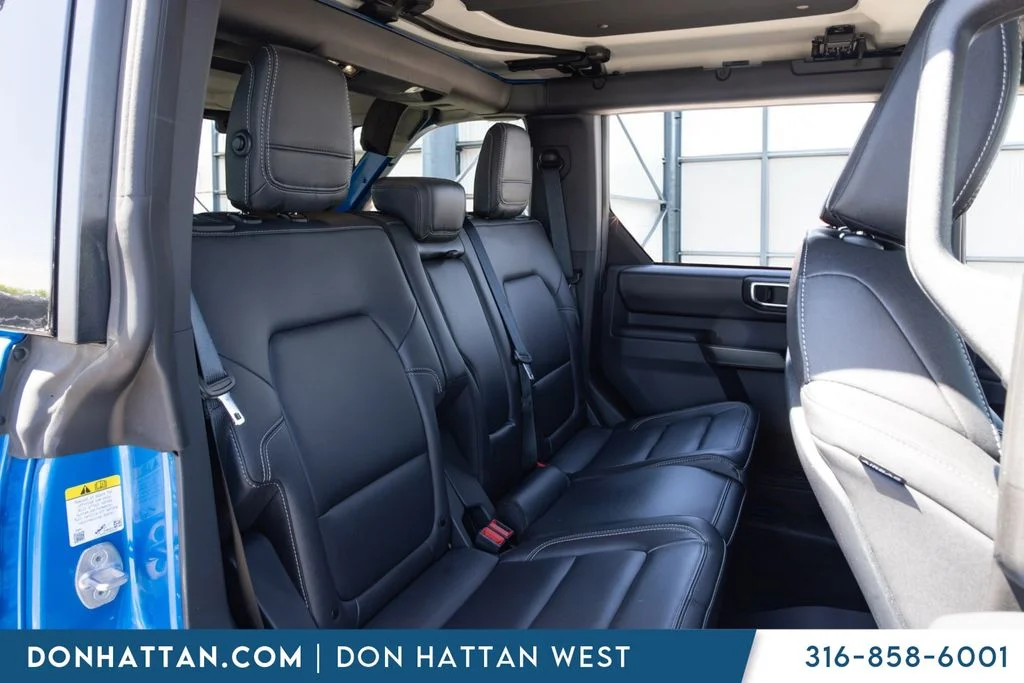 Used 2025 Blue Ford Badlands image 17