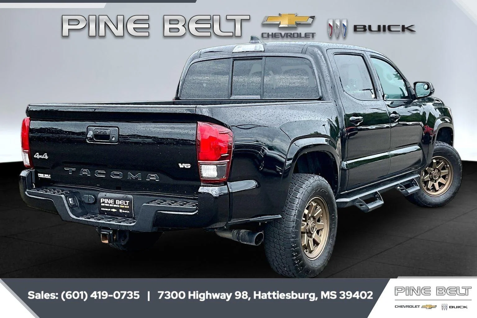 Used 2023 Black toyota SR image 12