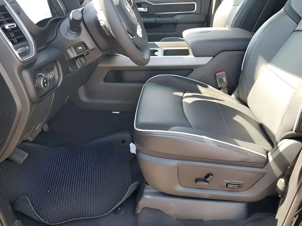 2025 RAM 2500 Laramie - Photo 20