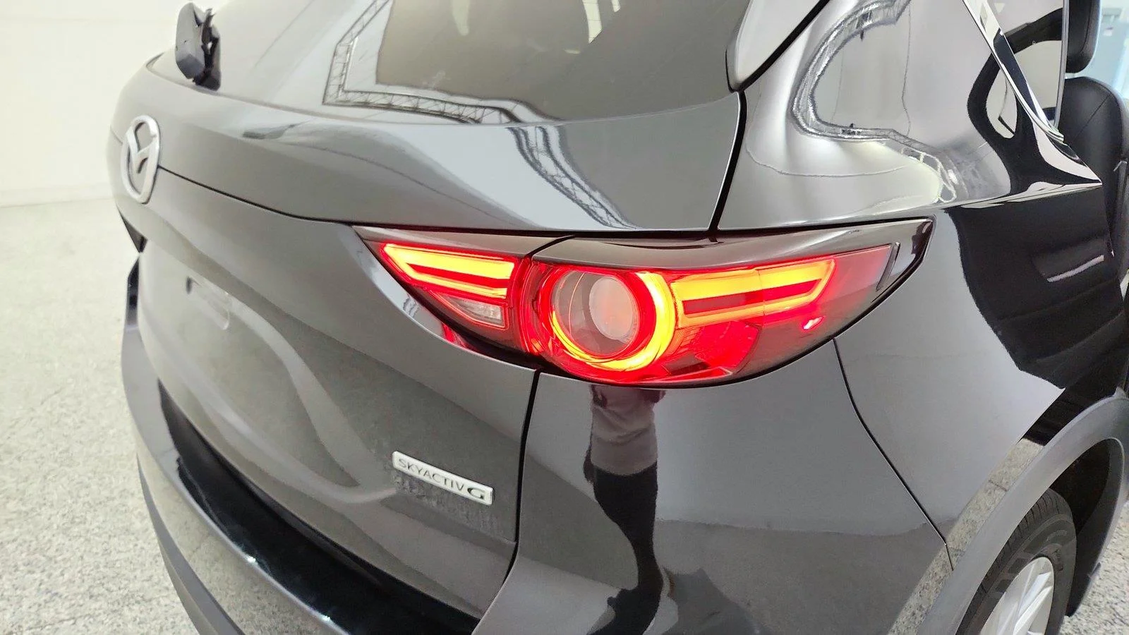 Used 2021 Jet Black Mica Mazda Grand Touring image 35
